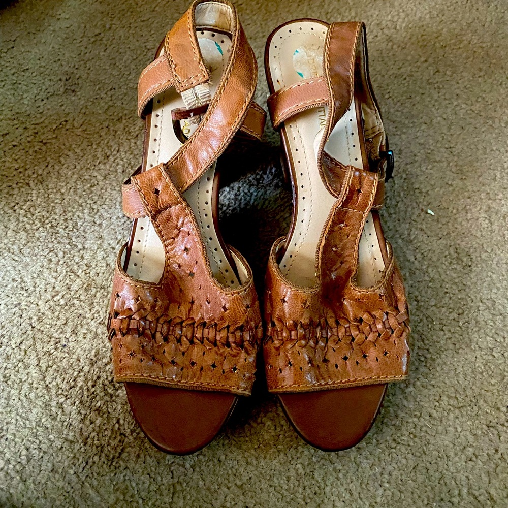 Tan A. Vittadini leather sandals